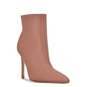 Elegant Tan Ankle Boots